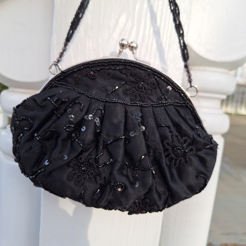 Beaded Mini Bag Black Sequin Kisslock Le Regale Classic Vintage Satin Purse